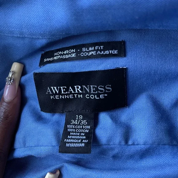 Dark blue men’s button up - Picture 3 of 13